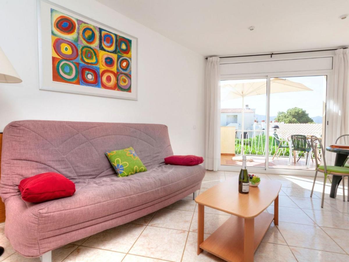 Apartment Palmiers I-3 By Interhome Llanca Exterior photo